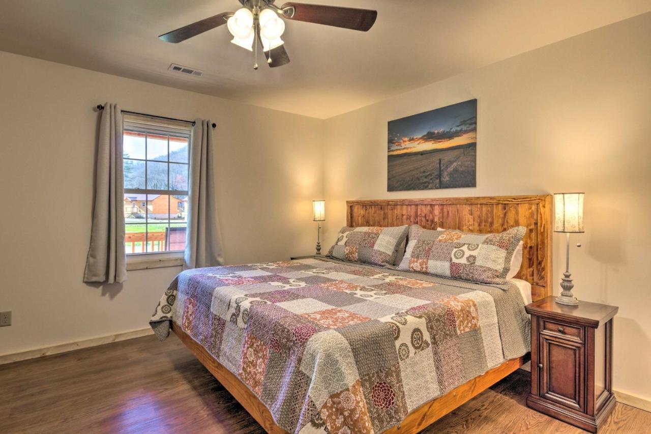 Cozy Smoky Mountain Cabin By Tuckasegee River! Bryson City Dış mekan fotoğraf
